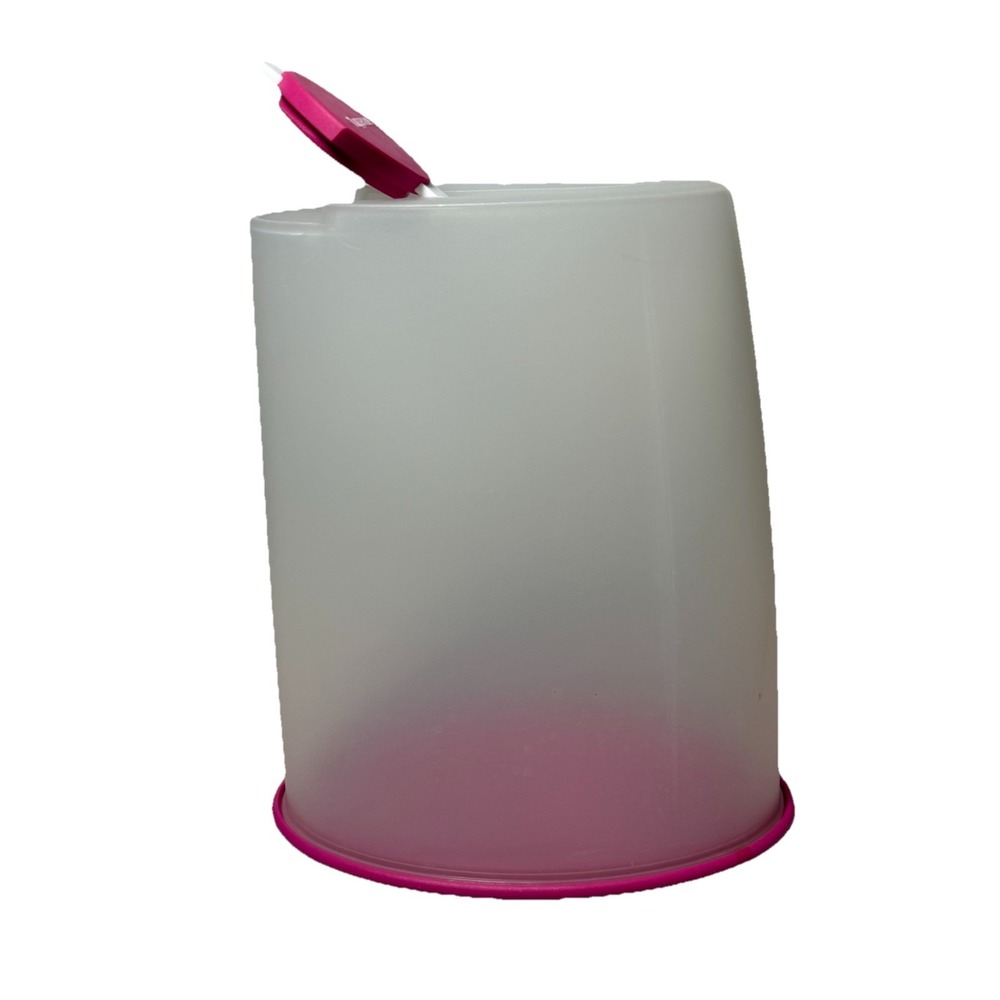Tupperware Cereal Dry Food Keeper Container Storage 10.5‎ Cups Pink Lid